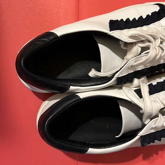 🏆🫶🏻🏆• Tory Burch x Ruffle, no feather vibes •🫶🏻🏆🫶🏻 - Picture 4 of 16